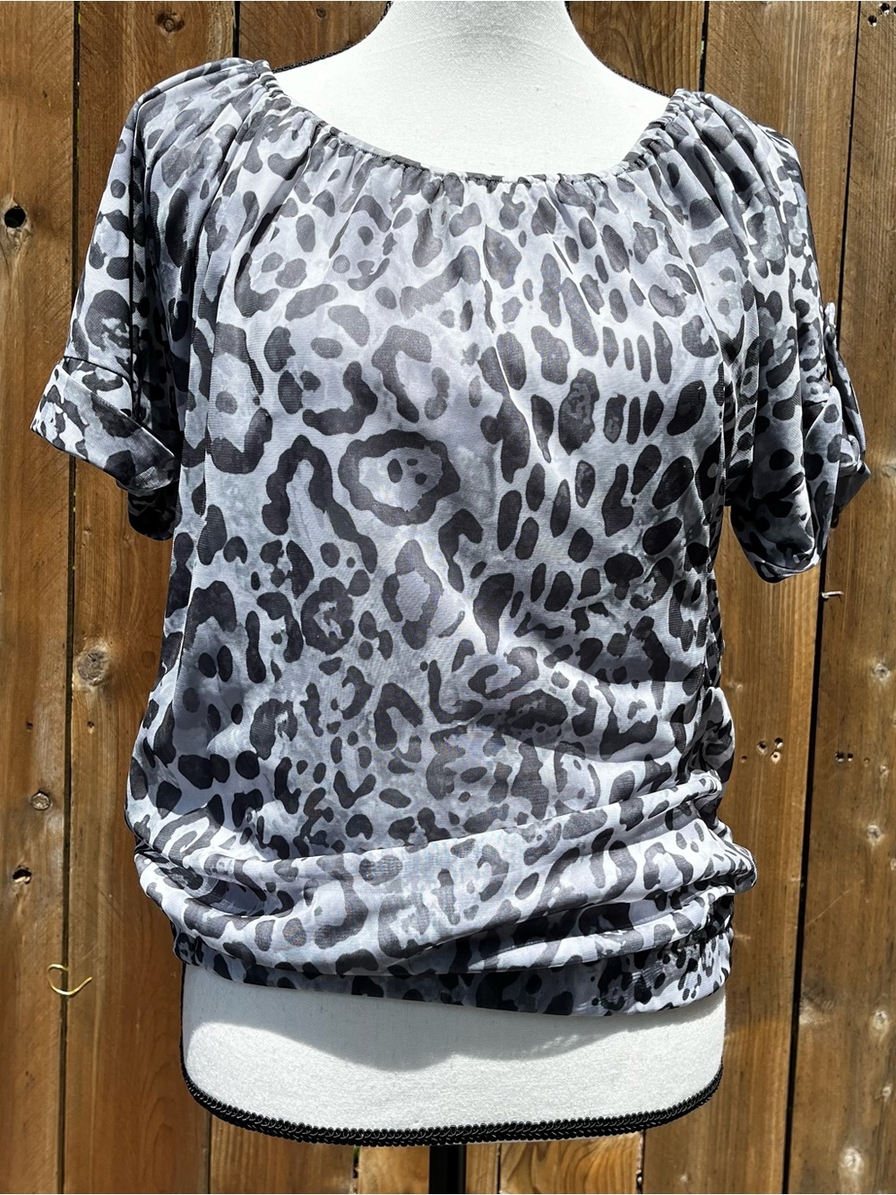 I.N.C International Concepts Women's Grey Leopard Print Short Sleeve Top